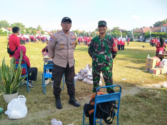 Polsek Boyolangu Lakukan Pengamanan Acara Senam Massal Oleh Perwosi