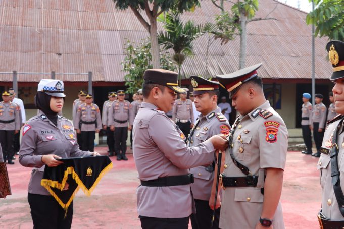 Pimpin Sertijab Dua Kasatnya, Kapolres Kotamobagu Tantang Pejabat Baru Segera Menyesuaikan dan Berinovasi