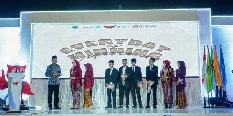 Bupati Lamongan Kenalkan Pentingnya Karir Kepada Generasi Muda