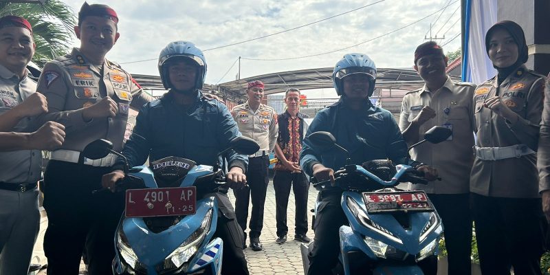 Inovasi Polda Jatim Motor Samsat Dulur Layani Masyarakat Cepat Dekat dan Bersahabat