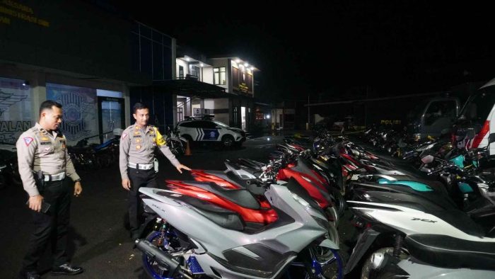 Polres Bangkalan Gerebek Balap Liar Dan Amankan 52 Motor di Jalan Lintas Lomaer Blega