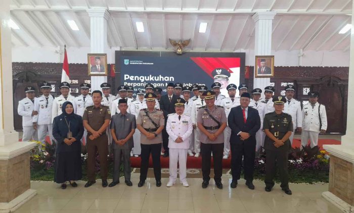 Pengukuhan Perpanjangan Masa Jabatan Kepala Desa Se-Kabupaten Pasuruan Oleh PJ Bupati