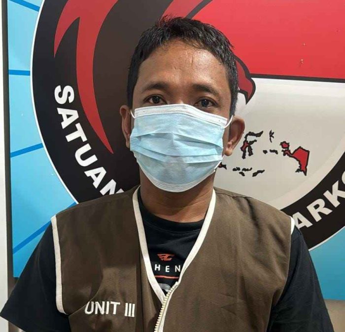 Satresnarkoba Polrestabes Surabaya Bekuk Pelaku Pengedar Barang Haram Jenis Pil Koplo, Ribuan Butir Di Amankan Dari Rumah Pelaku