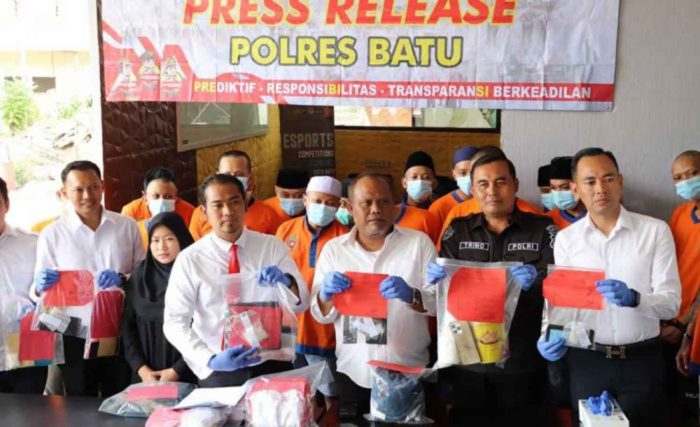 Polres Batu Berhasil Amankan 16 Tersangka Peredaran Gelap Narkoba.