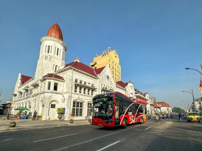 Suroboyo Bus Makin Diminati! Penumpang Naik 3 Kali Lipat Dalam 6 Tahun.