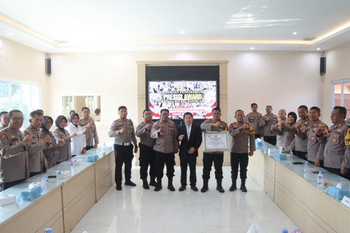 Polres Pasuruan Mendapat Penghargaan Presisi Award Dari Lembaga Kajian Strategis Kepolisian Indonesia