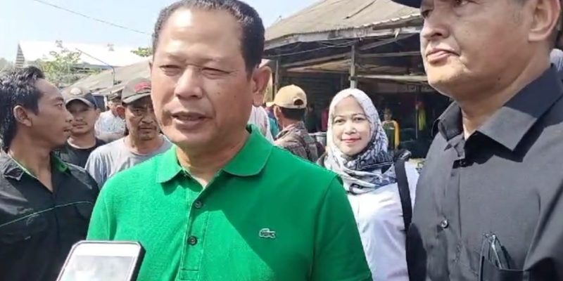 Kunjungan Abdul Ghofur di Pasar Ikan, Disambut Antusias Oleh Pedagang dan Didoakan Jadi Bupati Lamongan