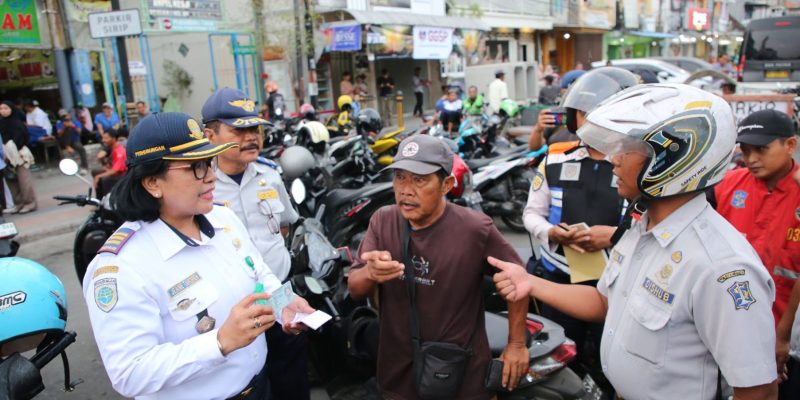Dishub Surabaya Tindak Tegas Jukir Liar Di Kota Lama, Lima Orang Di Sanksi Tipiring