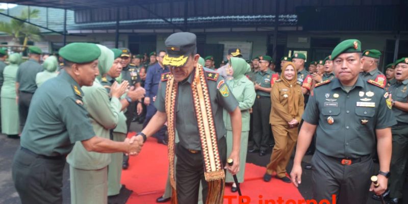 Kunjungi Kodim 0410/KBL, Danrem 043/Gatam Tekankan Pentingnya Berolahraga