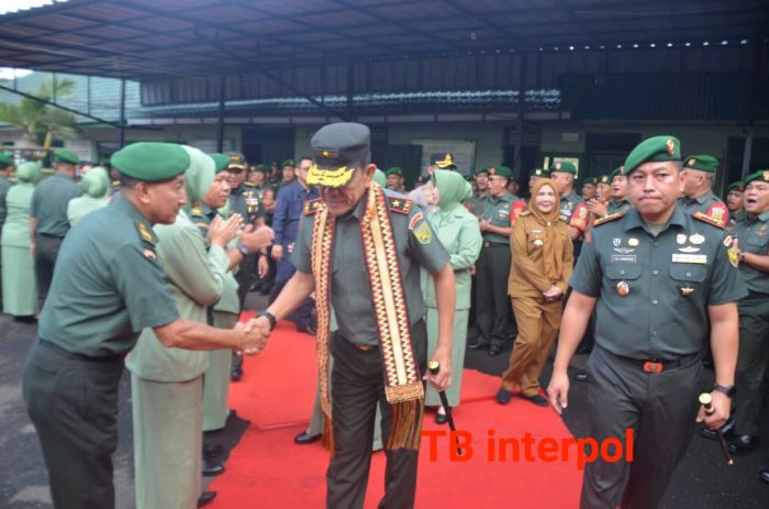 Kunjungi Kodim 0410/KBL, Danrem 043/Gatam Tekankan Pentingnya Berolahraga