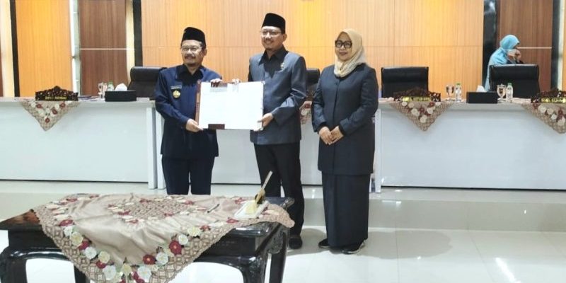 Sidang Paripurna DPRD Kabupaten Pasuruan, Gelar Dua Agenda Sekali