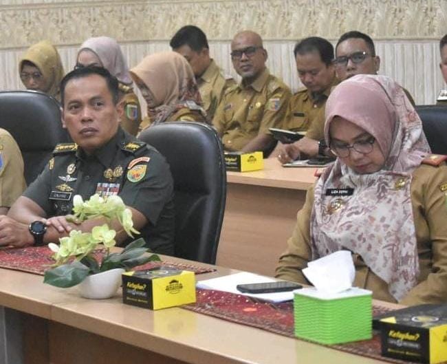 Kasrem 043/Gatam Ikuti Rapat Koordinasi Pengendalian Inflasi Di Daerah