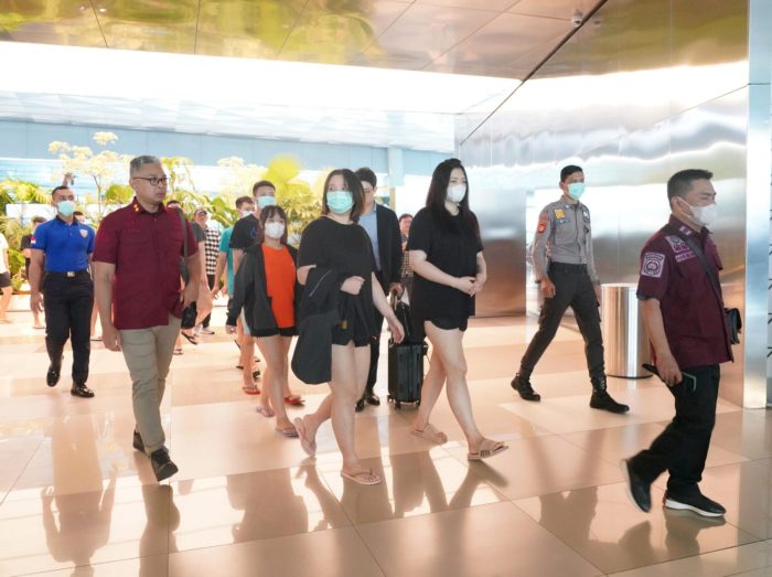 Ditjen Imigrasi Deportasi dan Cekal 13 WNA Asal Taiwan, Pelaku Kejahatan Berat