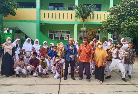 Ada ,”Dugan Mavia,” Yang Dilakukan Oleh Kabid SMP Joko Sosilo Kalaborasi dengan Anggota DPRD Kota Depok