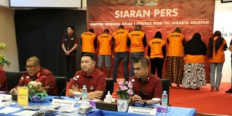 WNA Pengguna Visa dan Ijin Tinggal Palsu di Tangkap
