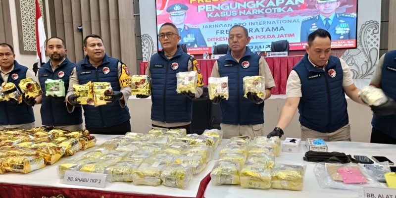 Polda Jatim Ungkap Peredaran Sabu 84 Kg Amankan 2 Tersangka Jaringan DPO Internasional FP