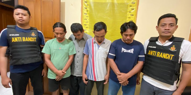 Anti Bandit Polsek Simokerto Berhasil Amankan 4 Orang Pelaku Judi Online