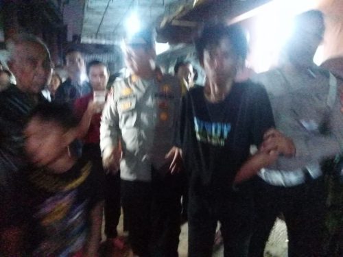 Quick Response datangi TKP,  Polsek Genteng Berhasil Amankan Terduga Pelaku Pencurian Aki dari Amuk Warga