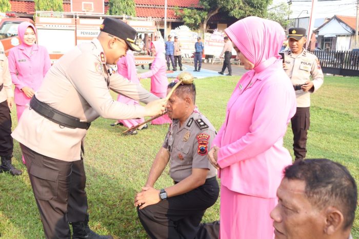 21 Personel Polres Batang Naik Pangkat, Kapolres Dorong Kinerja Lebih Baik