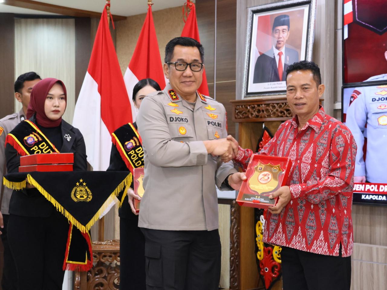 Kapolda Kalteng Buka Rakernis Fungsi Humas dan Propam 2024,Tekankan Kualitas Pelayanan dan Komunikasi Publik