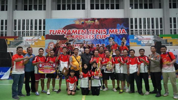 Turnamen Tenis Meja “Kapolres Cup”, Pererat Sinergi TNI/Polri dan Masyarakat di Batang