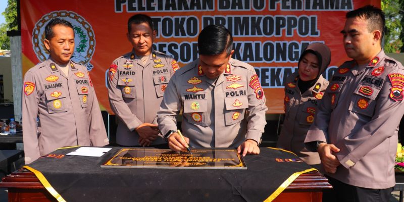 Kapolres Letakkan Batu Pertama Pembangunan Toko Primkoppol Resor Pekalongan