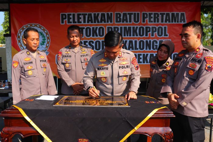 Kapolres Letakkan Batu Pertama Pembangunan Toko Primkoppol Resor Pekalongan