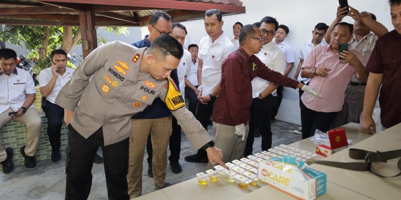 Polrestabes Surabaya Lakukan Tes Urine Dadakan ke Anggota Satreskrim, Pastikan Tidak Terlibat Narkoba