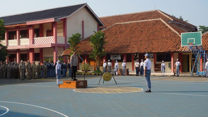 Hari Pertama Masuk Sekolah, Polres Batang Edukasi Siswa SMAN 1 Batang