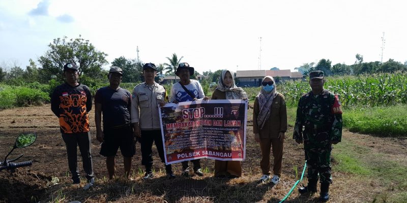 Polresta Palangka Raya Tangani Kebakaran di Jalan Bukit Keminting