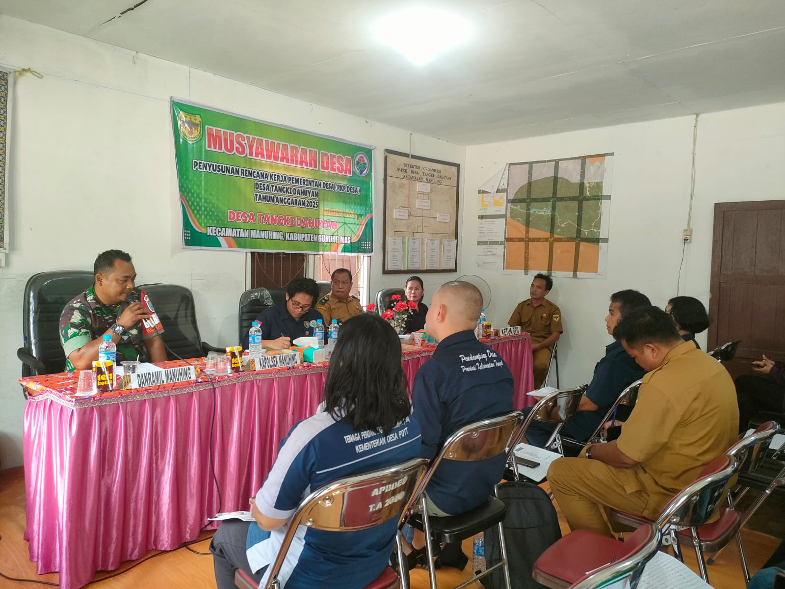Babinsa Koramil 1016 – 04/Manuhing Hadiri  Musyawarah Penyusunan RKPD Tahun 2025 dan Rembuk Stunting Tahun 2024 