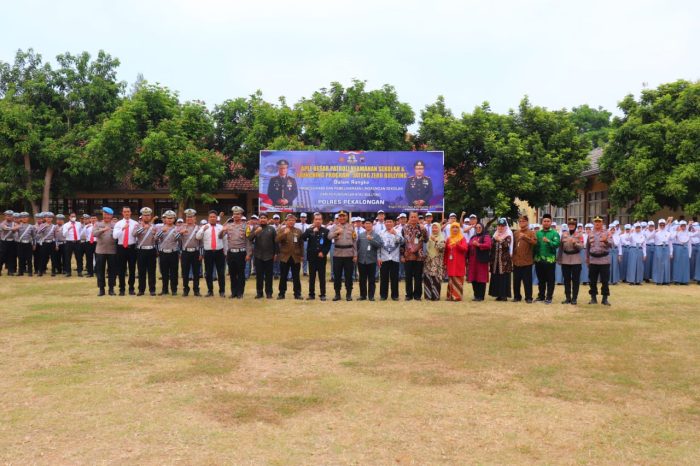 Cegah Bullying di Lingkungan Sekolah, Kapolres Pekalongan Pimpin Apel Besar Patroli Keamanan Sekolah (PKS)