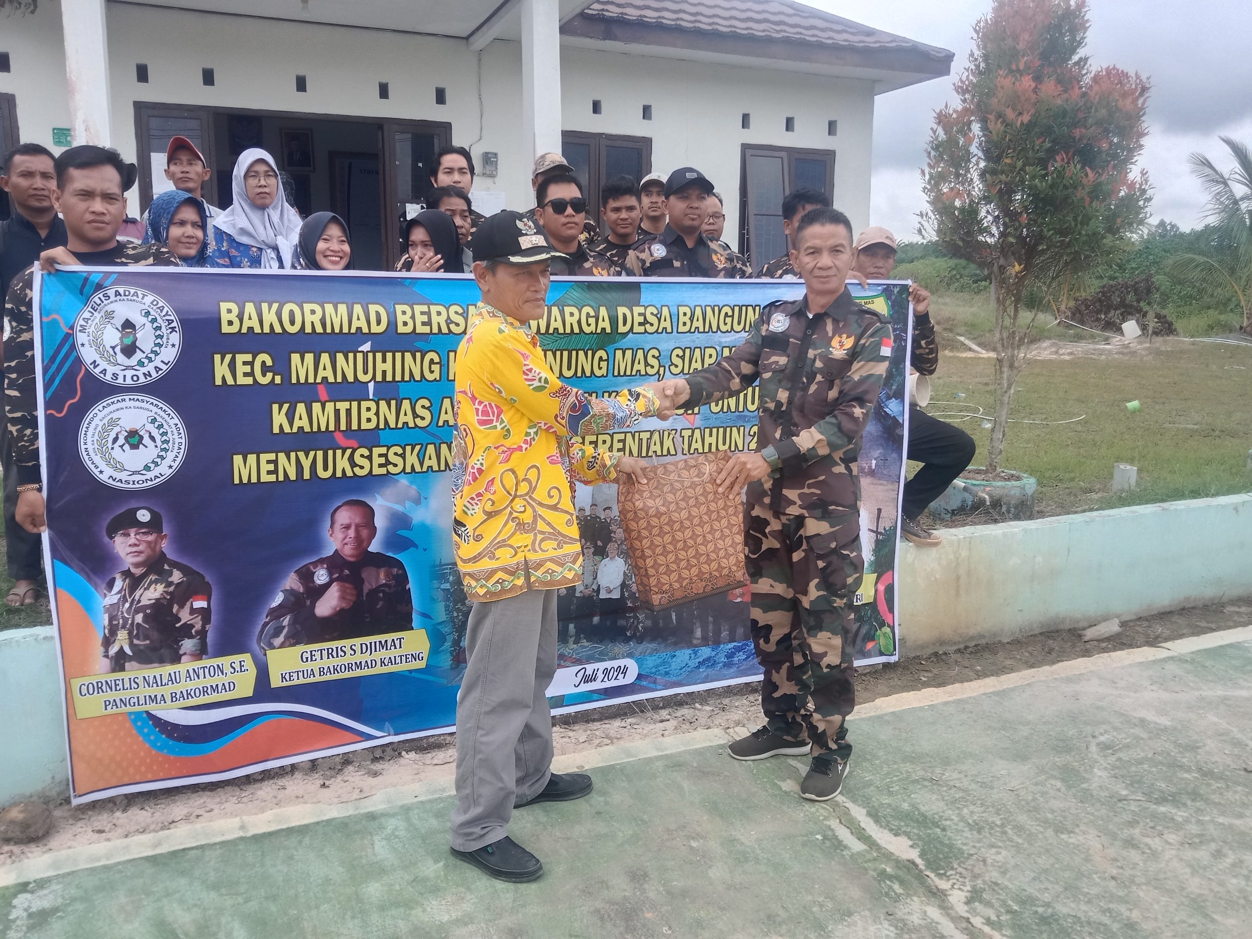 Bakormad Bersama Warga Desa Bangun Sari Siap Menjaga Kamtibmas Untuk Sukseskan Pilkada Serentak Tahun 2024