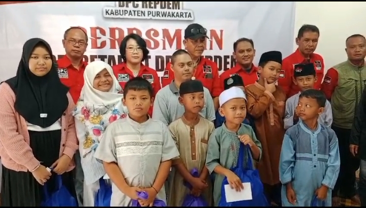 Peresmian Sederhana Sekretariat REPDEM DPC Purwakarta Bagikan Santunan Anak Yatim Dan Jompo.