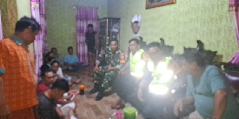 Dihuni Tiga Kepala Keluarga, Perumahan Guru SD Batu Gane Ludes Terbakar, Polres Musi Rawas Sigap Lakukan Cek TKP