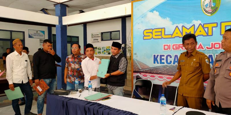 Tolak Pergantian PJ Kades Kamondung, BPD Dan masyarakat Datangi Kecamatan Omben