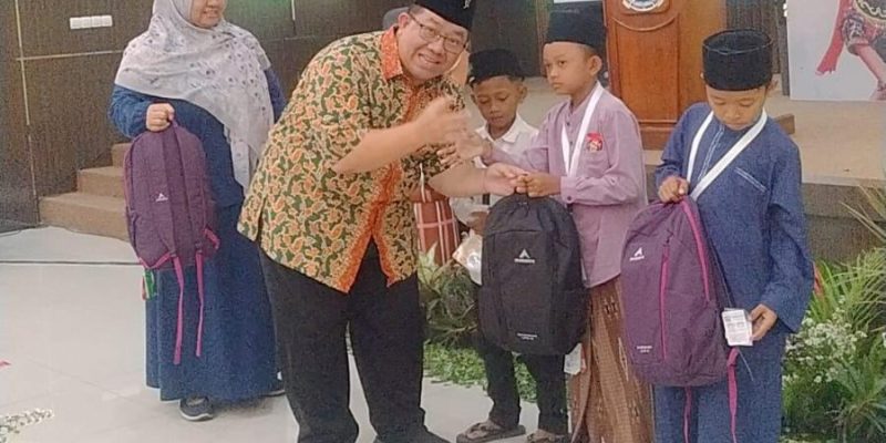 Dewan Jatim dan RS Jiwa Menur Gelar Khitan Massal