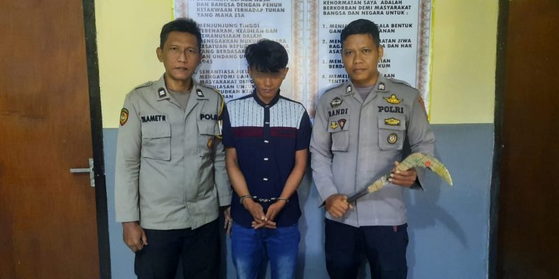Antisipasi Gangguan Kamtibmas, Polsek Puspo Amankan Pelaku Pembawa Senjata Tajam