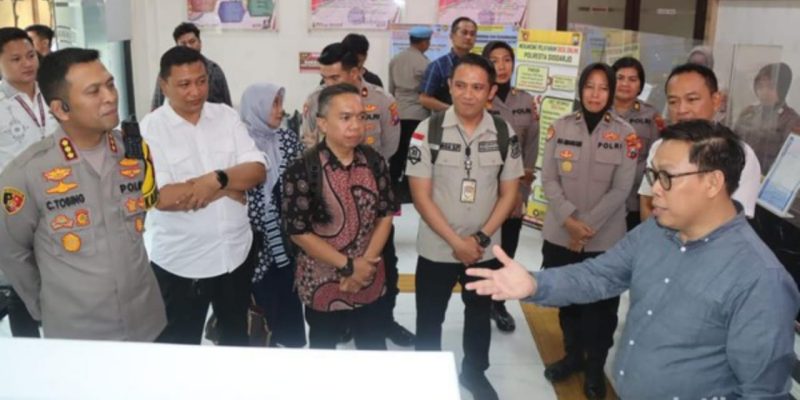 SKCK Keliling dan Online Polresta Sidoarjo Dievaluasi KemenPAN RB Suparno