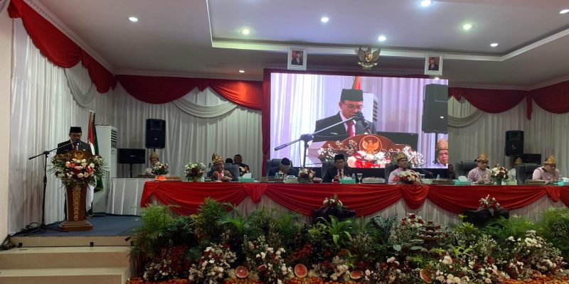 Kakan Kemenag Muratara Pimpin Do’a Pada Acara Rapat Paripurna DPRD Musi Rawas Utara