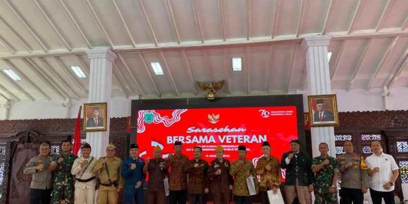 Peringati HUT RI Ke-79, Wakapolres Pasuruan Hadiri Sarasehan Bersama Veteran