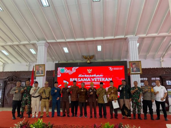 Peringati HUT RI Ke-79, Wakapolres Pasuruan Hadiri Sarasehan Bersama Veteran