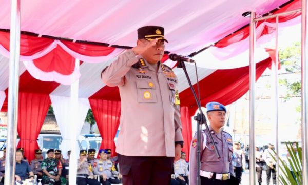 Karoops Polda Jatim Pimpin Apel Gelar Kesiapan Pasukan di Pelabuhan Ketapang Pengamanan KTT IAF II 2024 dan HLF-MSP