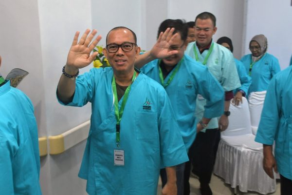 H Teddy Meilwansyah Dan Marjito Bachri, Menjalani Pemeriksaan Kesehatan Dengan Wajah Fresh dan Menebar Senyum