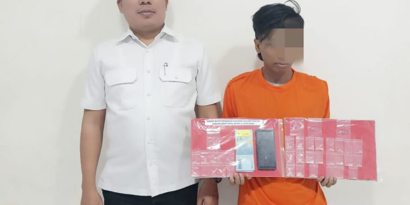 Satresnarkoba Polres Pelabuhan Tanjung Perak Bekuk Seorang Pengedar Narkotika Sistem Ranjau, Amankan 32 Paket Sabu