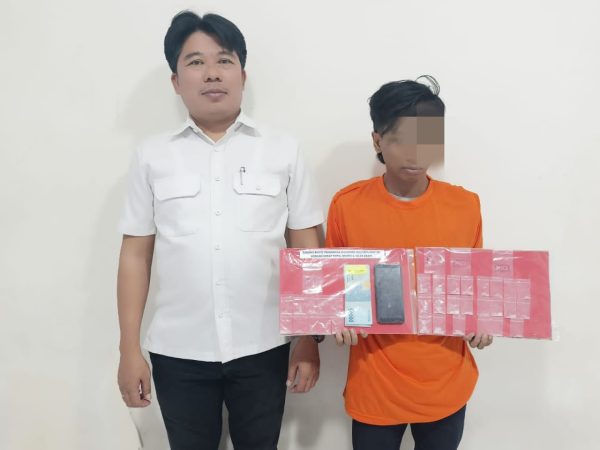 Satresnarkoba Polres Pelabuhan Tanjung Perak Bekuk Seorang Pengedar Narkotika Sistem Ranjau, Amankan 32 Paket Sabu