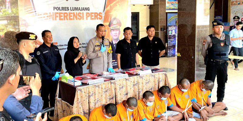 Polres Lumajang Ungkap 5 Kasus Narkoba, 8 Tersangka Berhasil Dibekuk
