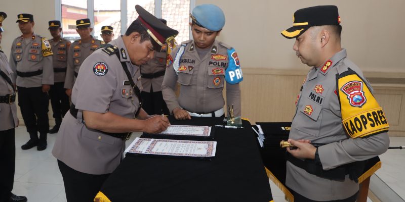 Kapolres Pasuruan Pimpin Sertijab Pejabat Utama Polres Pasuruan Dan Kapolsek Jajaran