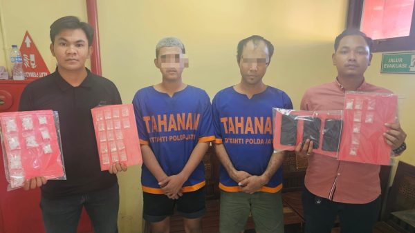 Satresnarkoba Polres Pelabuhan Tanjung Perak Amankan Tiga Terduga Pengedar Sabu Kupang Krajan Surabaya
