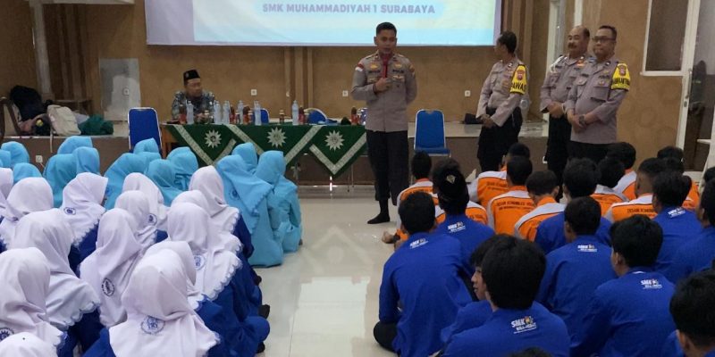 Cegah Salah Pergaulan Kapolsek Simokerto Penyuluhan Kenakalan Remaja Dan Judi Online Ke Sekolahan